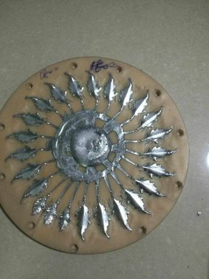 آلة صب الطرد المركزي المزود